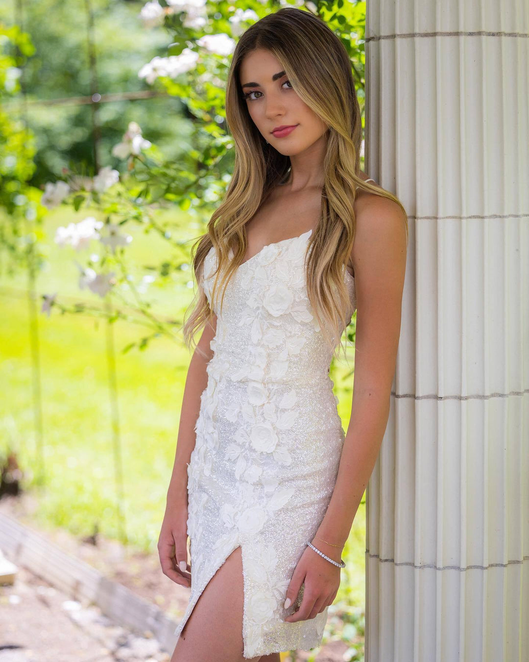 Sheath/Column Spaghetti Straps Sweetheart Sleeveless Appliques Homecoming Dresses with Split Side/Appliques BabaMila