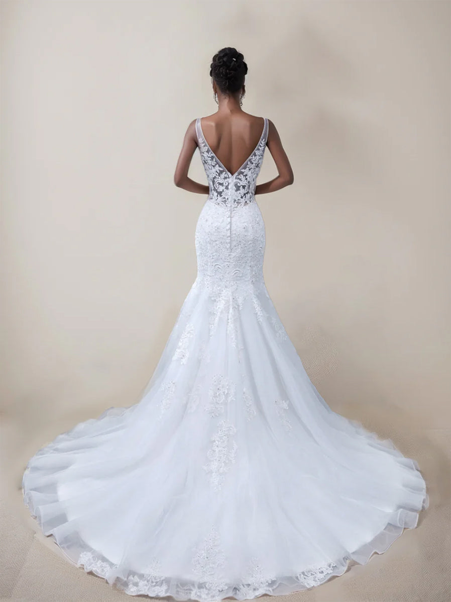 Trumpet/Mermaid V-Neck Sleeveless Wedding Dresses with Lace Appliques BabaMila