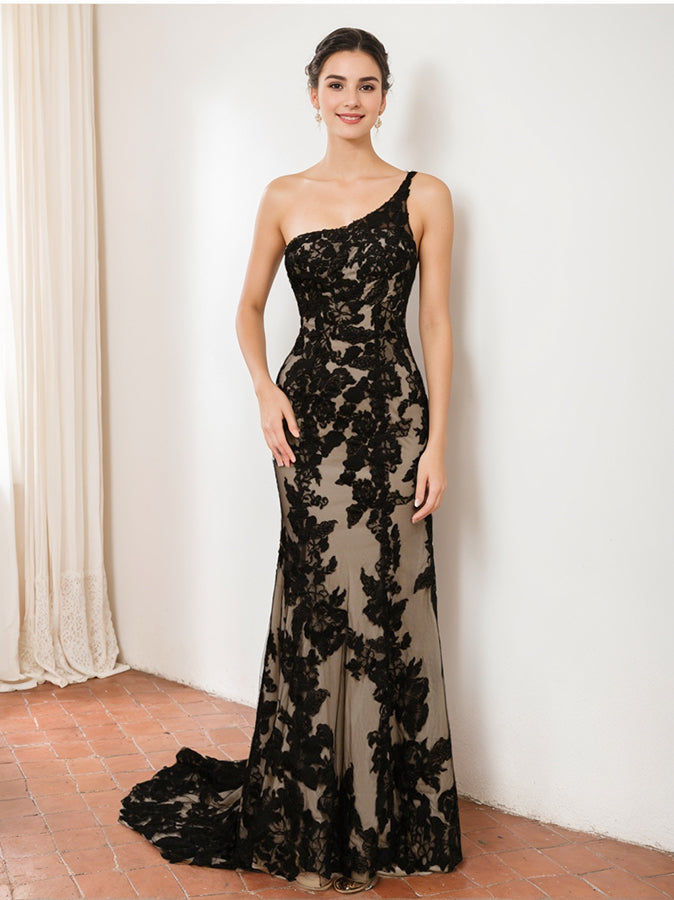 Trumpet/Mermaid One-Shoulder Sleeveless Sexy Wedding Dress with Appliques BabaMila