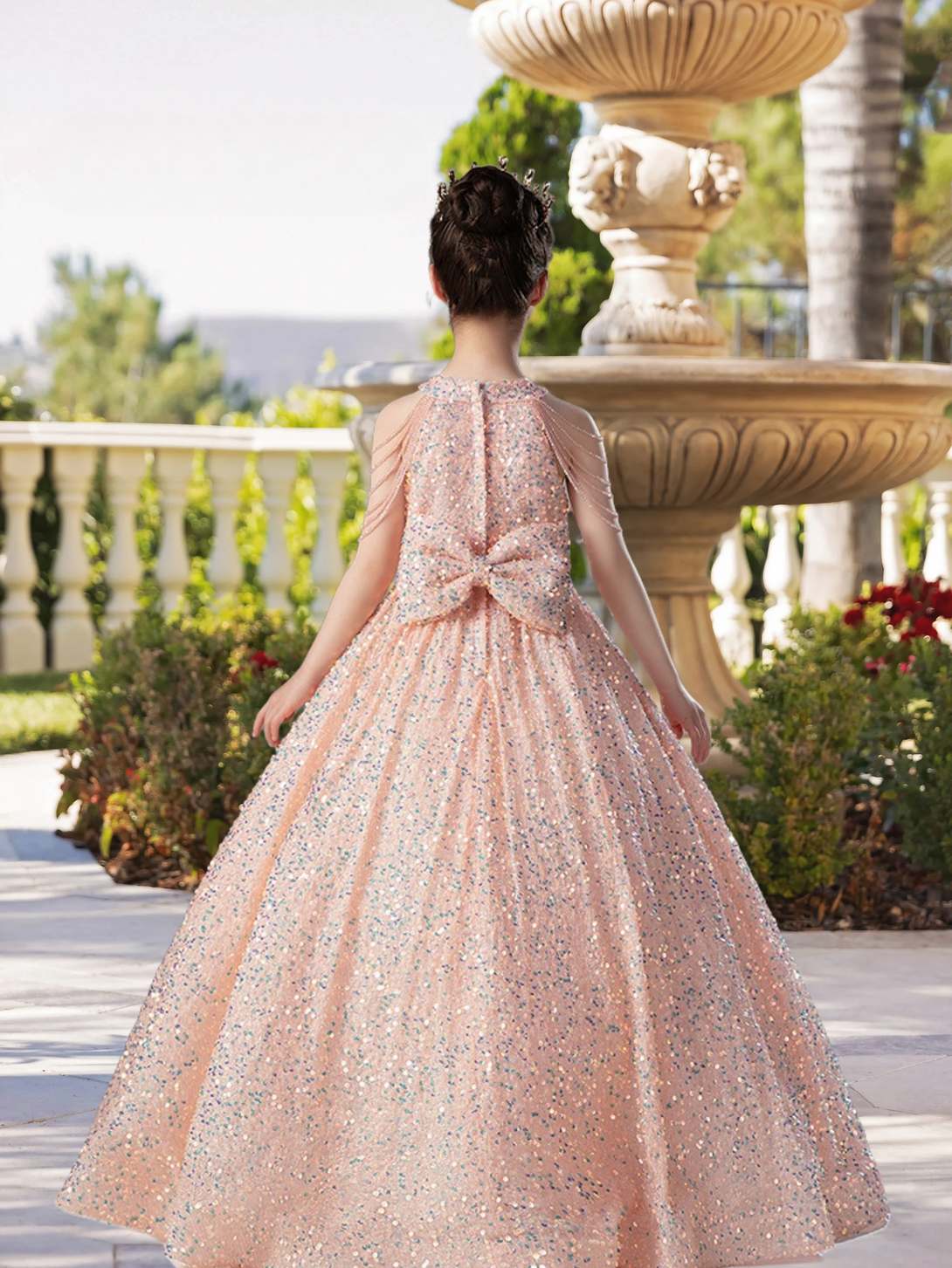 Exquisite Halter Cold Shoulder Floor-Length Sequined Lace Ball Gown/Princess With Beads/Bow Girls Gidiondress