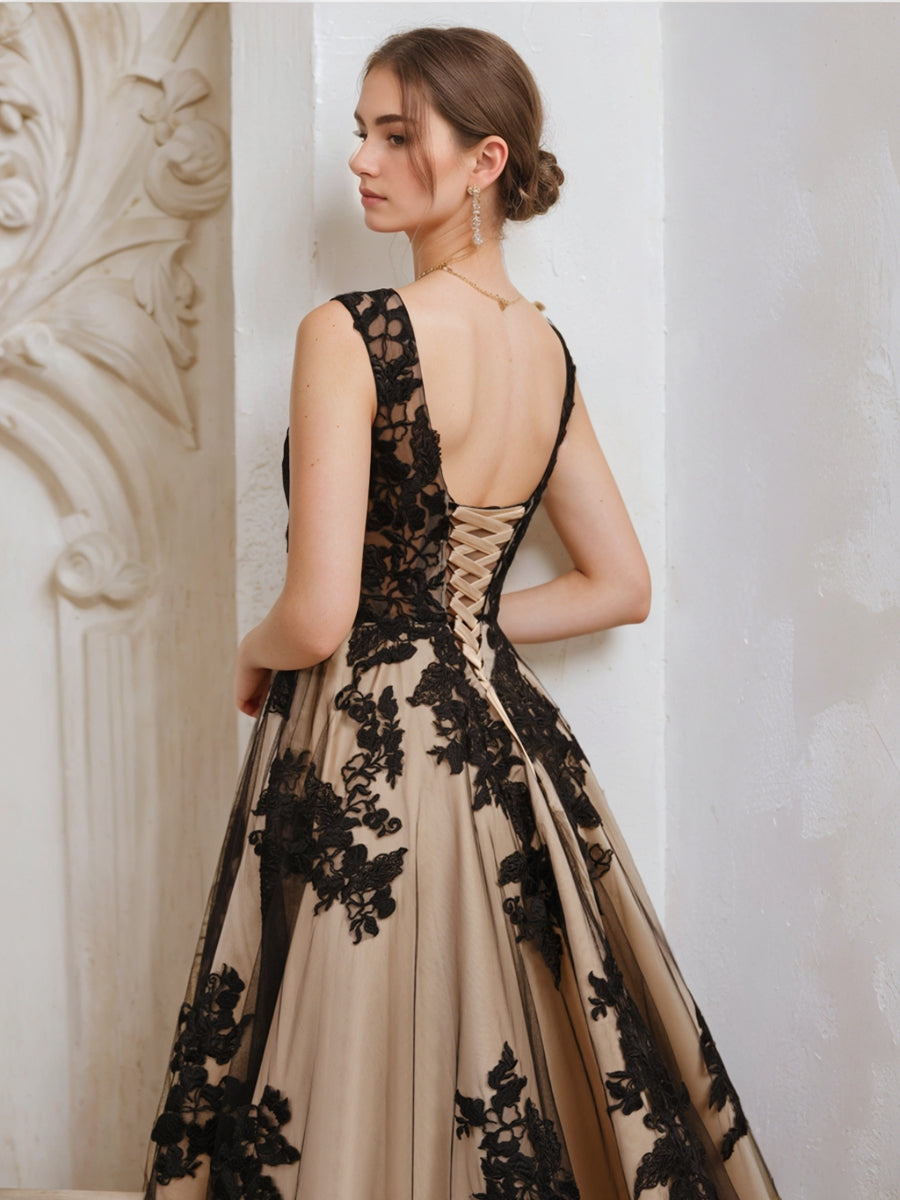 A-Line/Princess V-Neck Sleeveless Long Tulle Wedding Dress with Appliques BabaMila