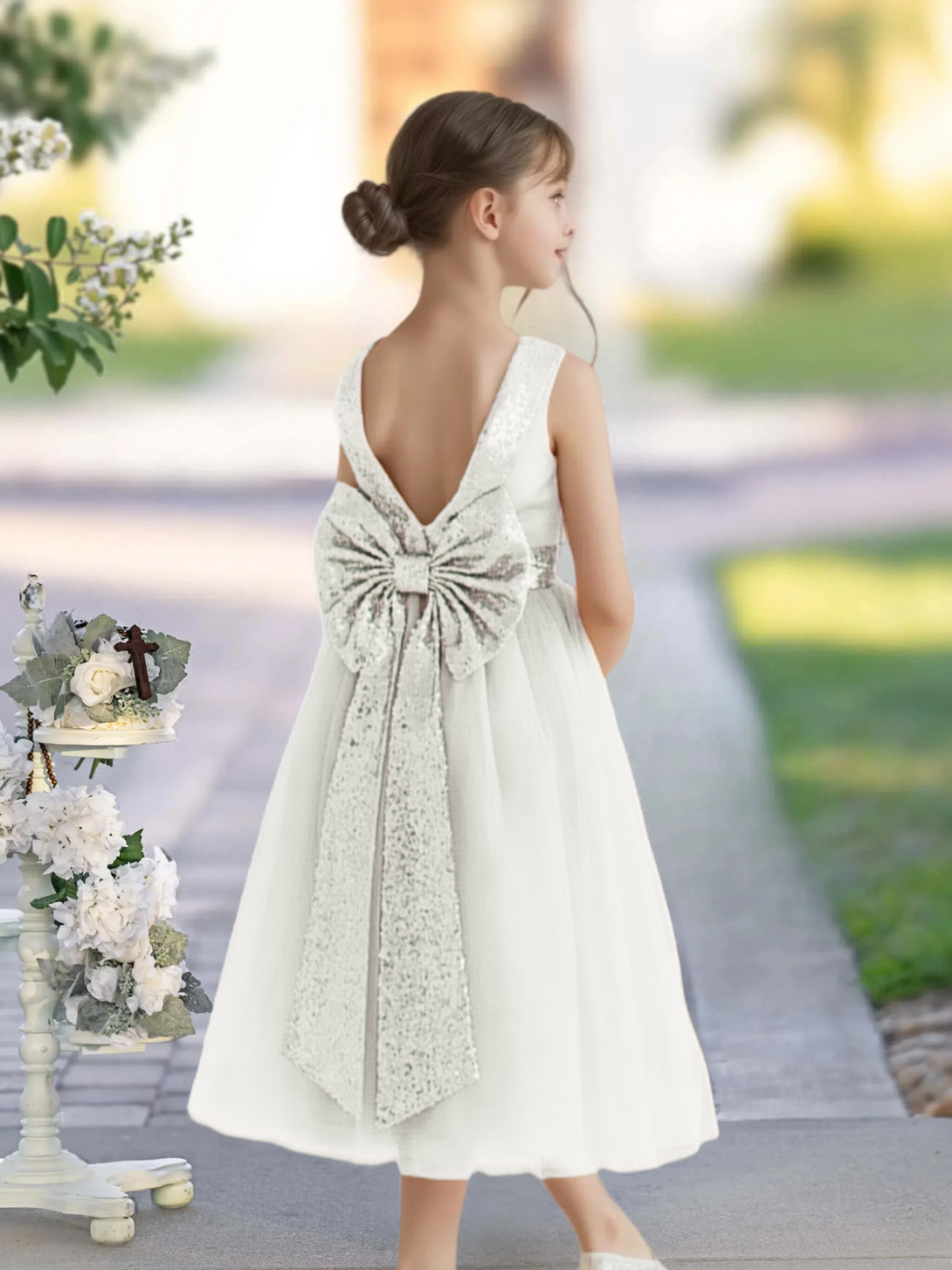A-Line Scoop Neck Classic Sleeveless Tea-Length Sequins/Satin/Tulle Girls Birthday Dresses With Belt/Bow Gidiondress