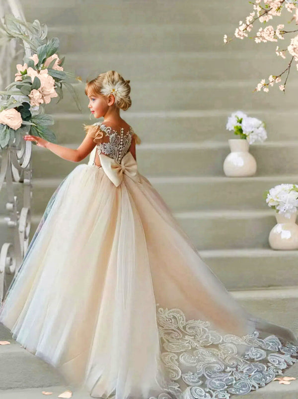 Flower Girls Dresses Sleeveless For Weddings Lace Appliques Ball Gown Birthday Girl Communion Pageant Gowns Light Champagne With Bow Girls Gidiondress
