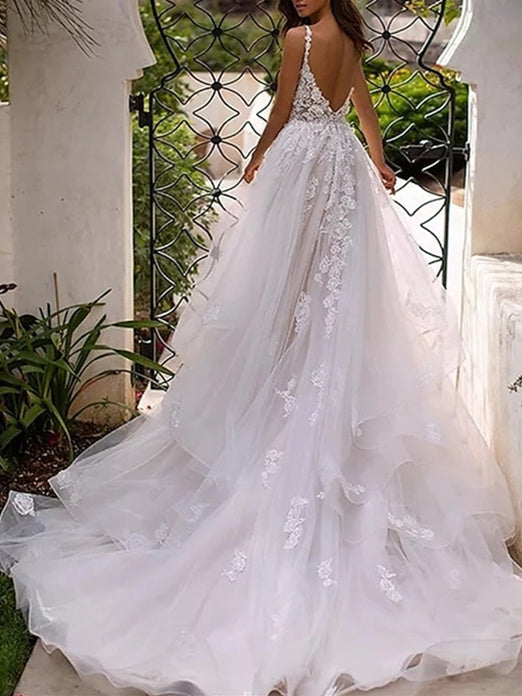 A-Line/Princess Sweetheart Chapel Train Wedding Dress Spaghetti Straps with Appliques BabaMila