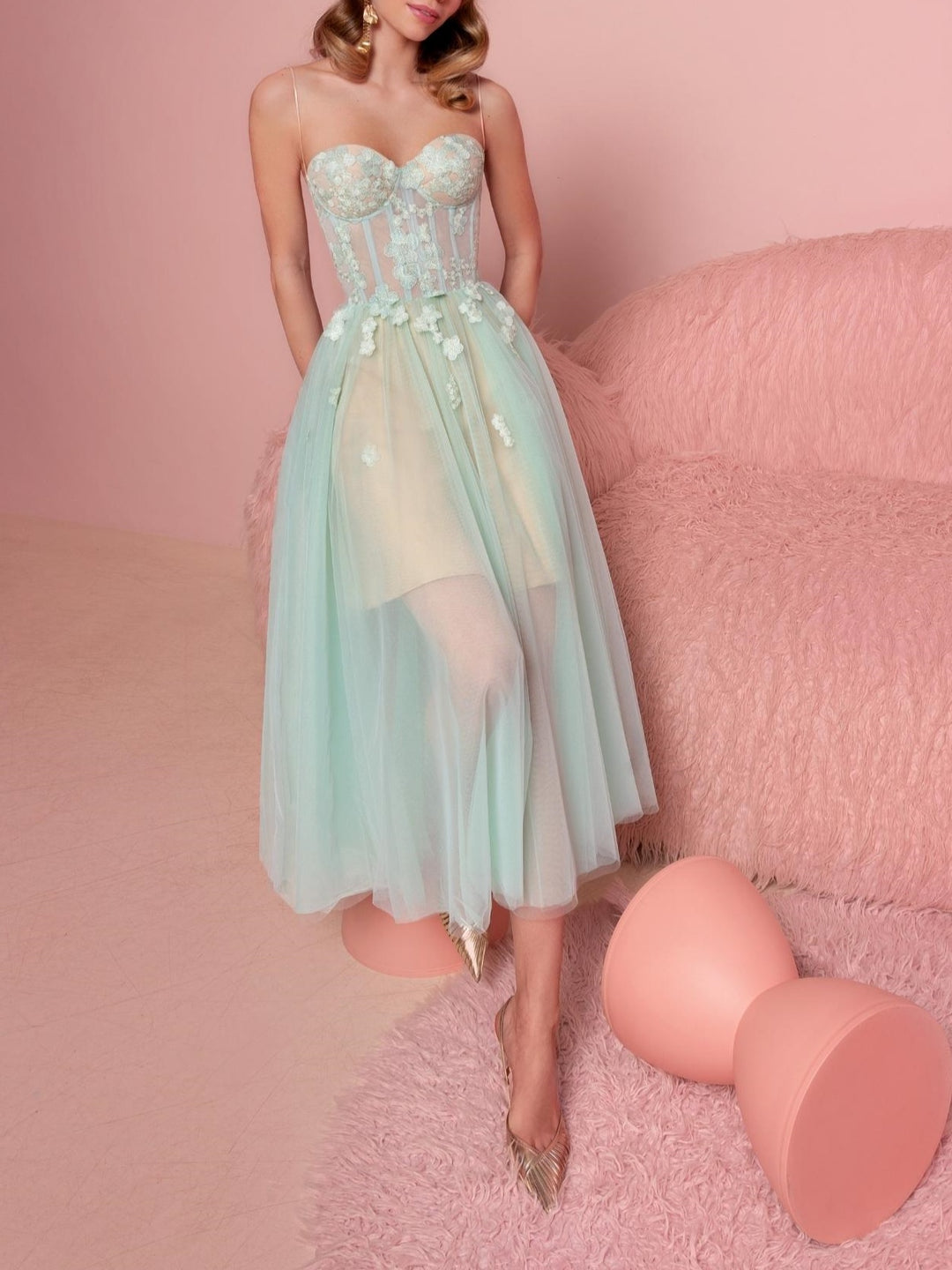 A-Line/Princess Tulle Strapless Sleeveless Tea-Length Cocktail Dress with Applique BabaMila