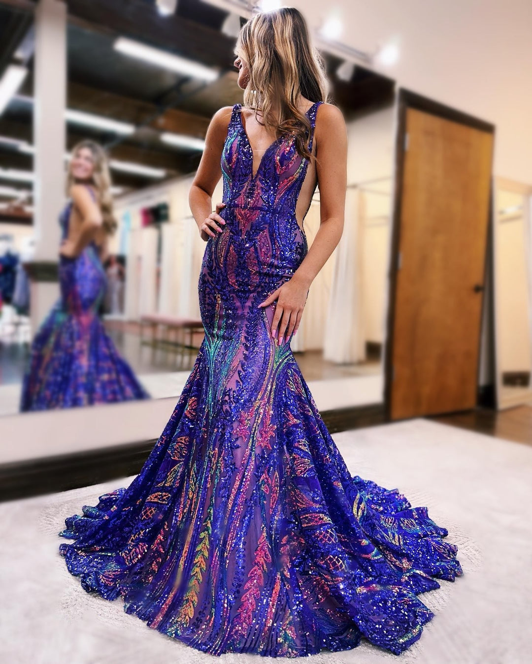 Purple Trumpet/Mermaid V-Neck Sleeveless Floor-length Long Prom Dresses with Sequins BabaMila