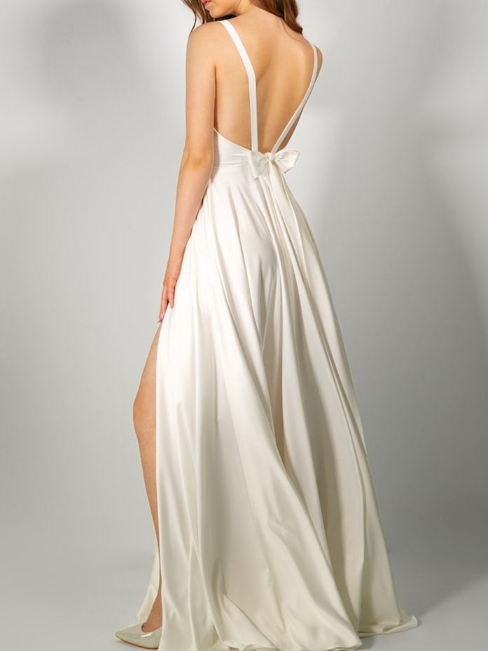 A-Line/Princess V Neck Floor-Length Wedding Dress With Bow/Split Side BabaMila