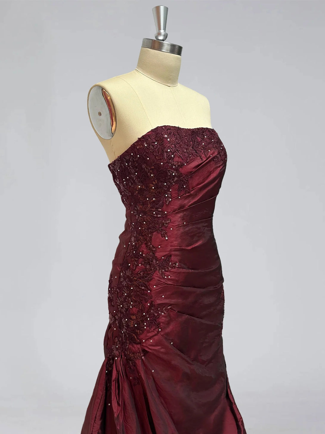 Trumpet/Mermaid Strapless Sleeveless Floor-Length Taffeta Prom Dresses with Ruffles，Embroidery & Beadings BabaMila