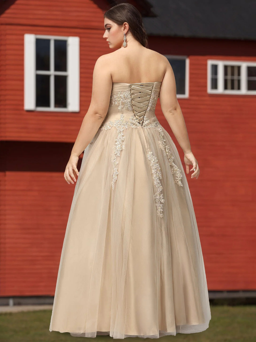 Ball Gown Sweetheart Neckline Sleeveless Floor-Length Tulle Plus Size Prom Dresses with Appliques, Lace & Beads BabaMila