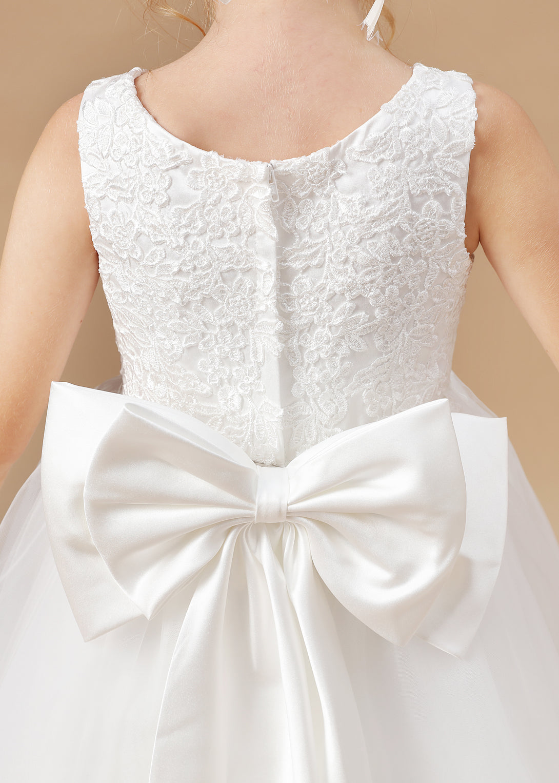 Scoop Neck Sleeveless Satin/Lace/Tulle Ivory Floor-Length Flower Girl Dresses/First Communion Dress With Appliques/Bow Girls Gidiondress