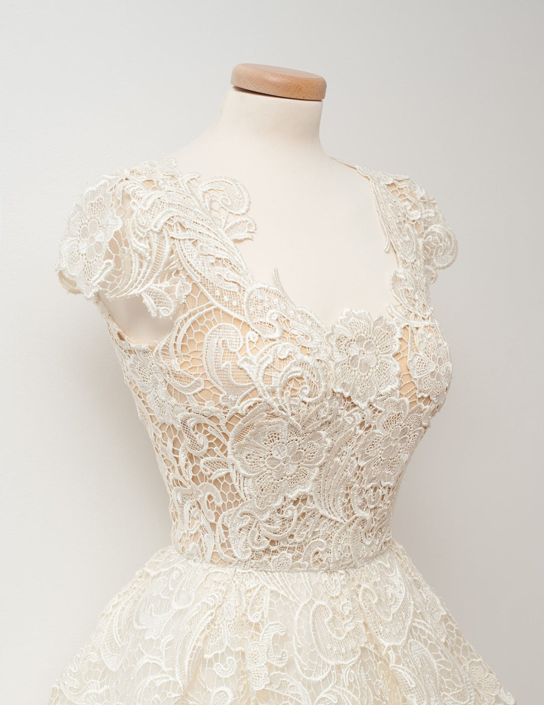 Homecoming Dress V-neck Lace Ivory Short Prom Dress Party Dress Homecoming Dress BabaMila