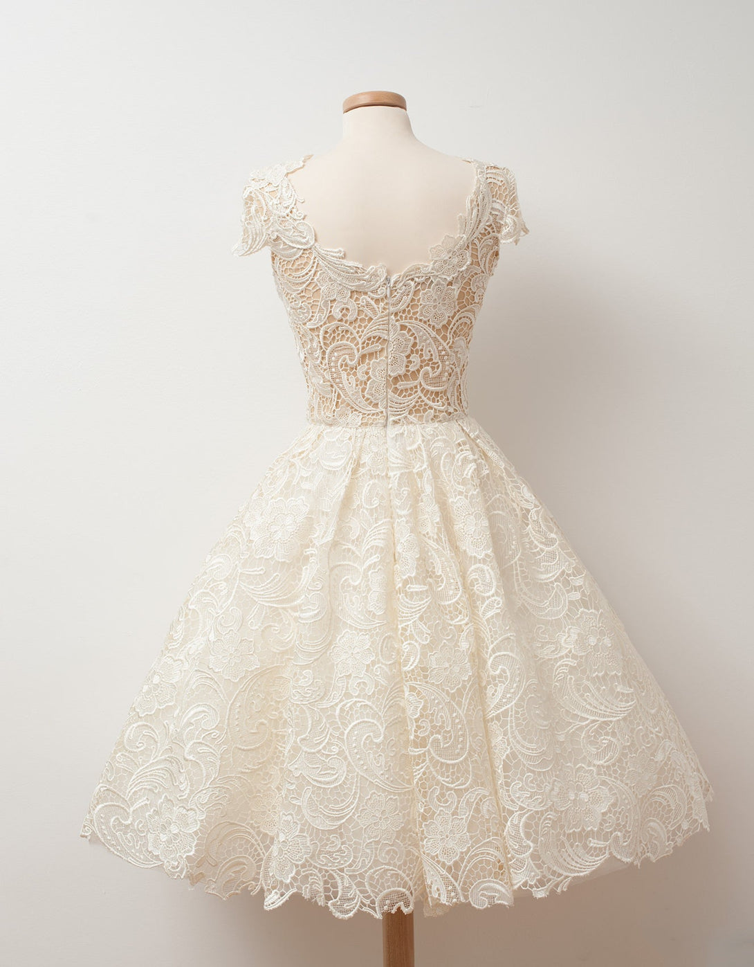 Homecoming Dress V-neck Lace Ivory Short Prom Dress Party Dress Homecoming Dress BabaMila