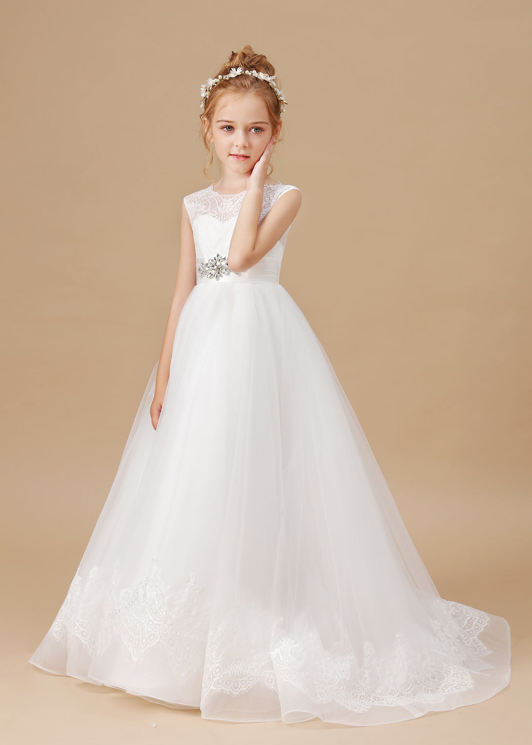 Ball Gown Sleeveless Scoop Neck Floor-Length Ivory Court Train Lace/Tulle/Satin Flower Girl Dresses/First Communion Dress With Applique Gidiondress