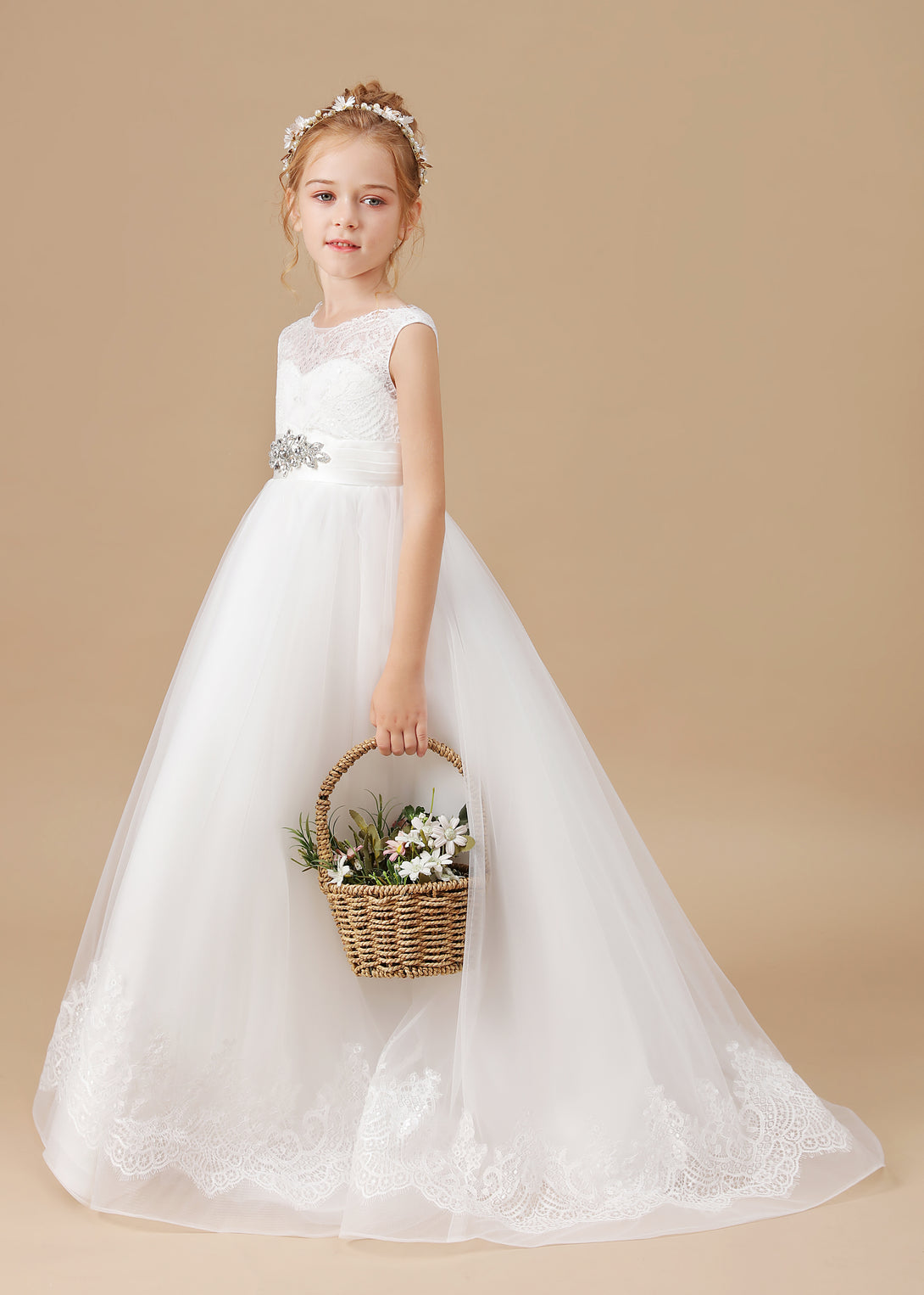 Ball Gown Sleeveless Scoop Neck Floor-Length Ivory Court Train Lace/Tulle/Satin Flower Girl Dresses/First Communion Dress With Applique Gidiondress
