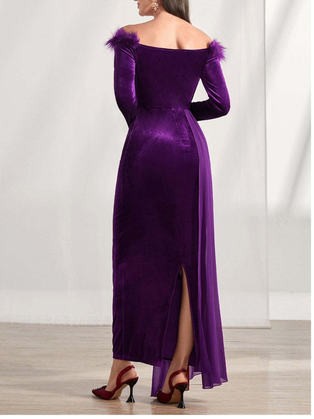 Sheath/Column Off-The-Shoulder Long Sleeves Asymmetrical Mother Of The Bride & Groom Dresses With Feather BabaMila