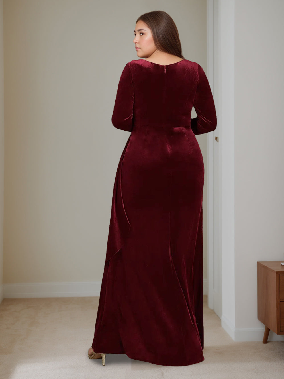 A-Line/Princess V-Neck Long Sleeves Floor-Length Plus Size Velvet Mother Of The Bride Dresses With Ruffles BabaMila