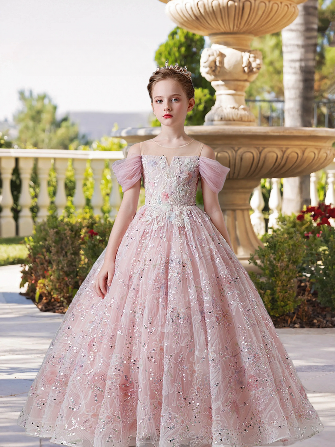 Dazzling Scoop Neck Cold Shoulder Floor-Length Tulle/Lace/Sequins Ball Gown/Princess With Appliques Girls Gidiondress
