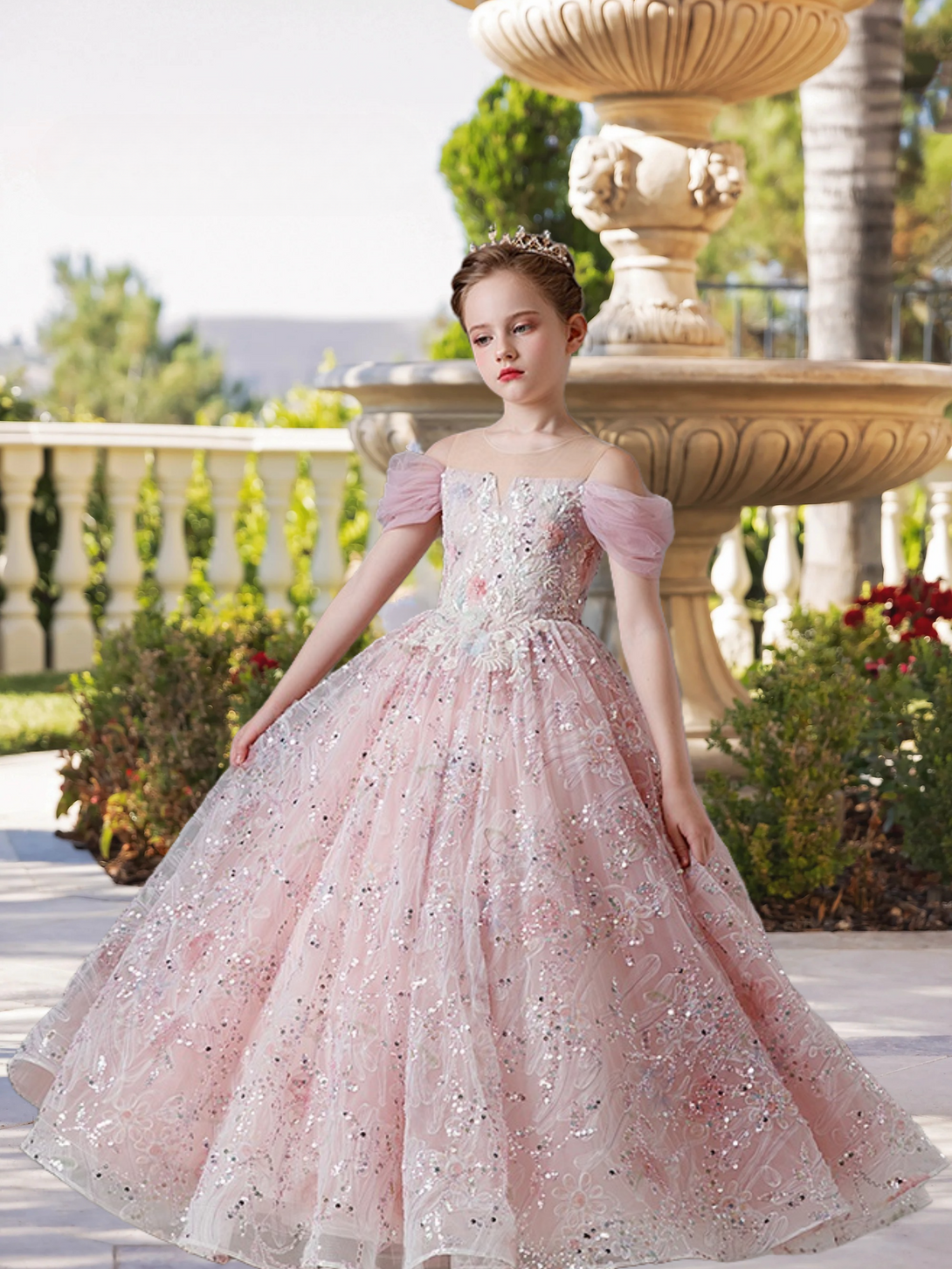 Dazzling Scoop Neck Cold Shoulder Floor-Length Tulle/Lace/Sequins Ball Gown/Princess With Appliques Girls Gidiondress