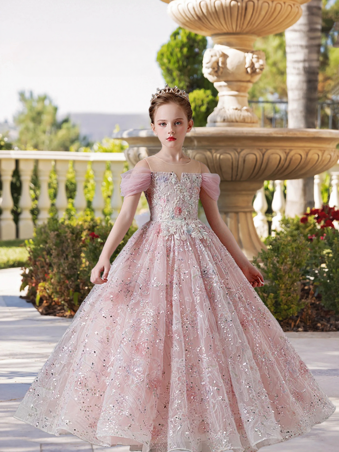 Dazzling Scoop Neck Cold Shoulder Floor-Length Tulle/Lace/Sequins Ball Gown/Princess With Appliques Girls Gidiondress