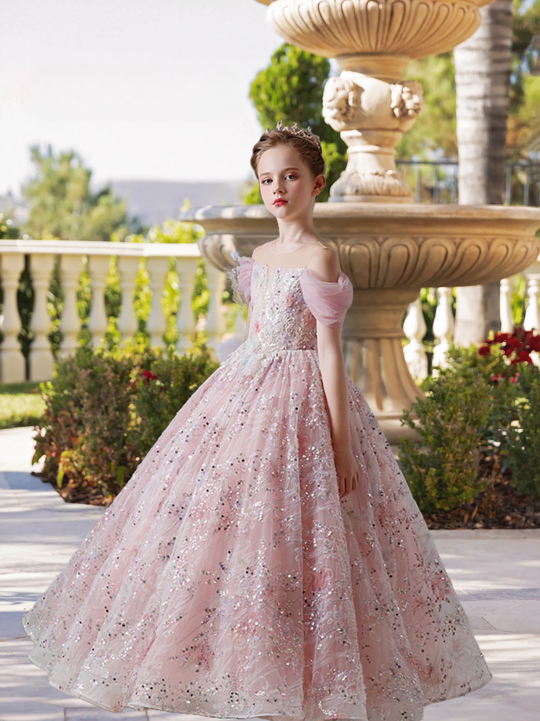 Dazzling Scoop Neck Cold Shoulder Floor-Length Tulle/Lace/Sequins Ball Gown/Princess With Appliques Girls Gidiondress