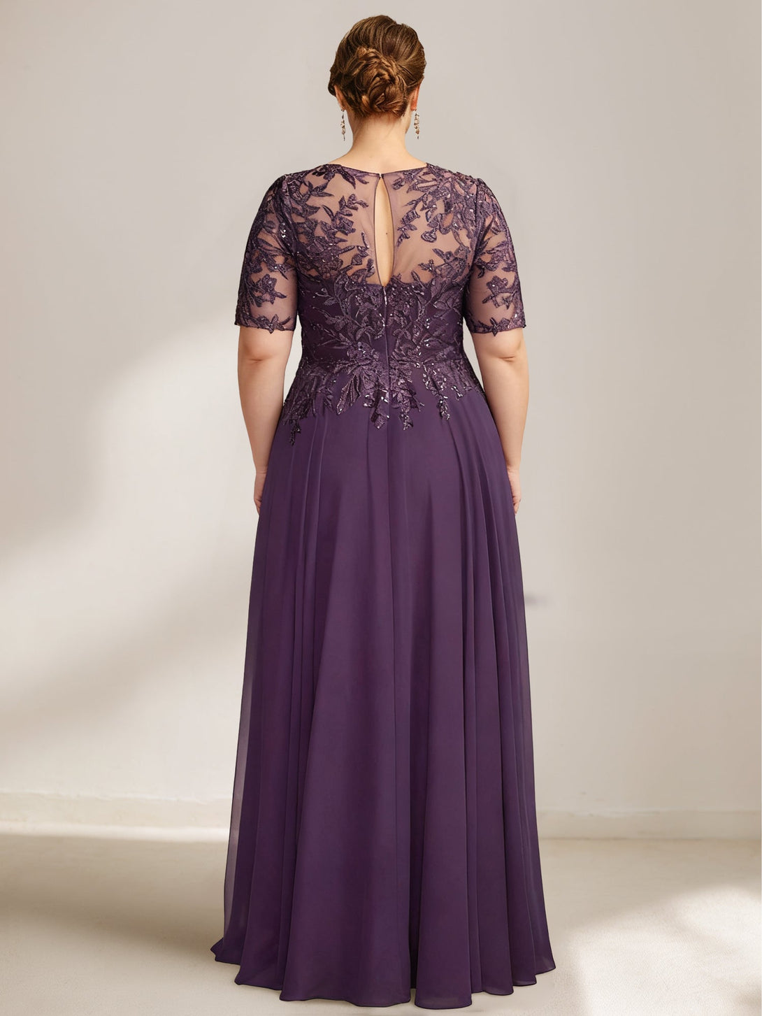 A-Line/Princess Scoop Plus Size Mother Of The Bride Dresses Chiffon Floor-Length Sequins BabaMila