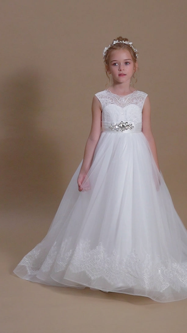 Ball Gown Sleeveless Scoop Neck Floor-Length Ivory Court Train Lace/Tulle/Satin Flower Girl Dresses/First Communion Dress With Applique Gidiondress