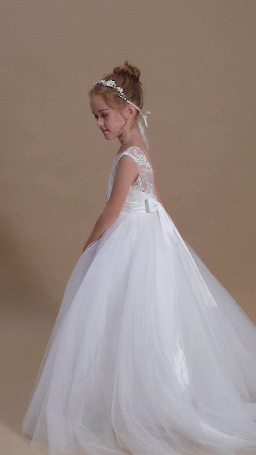 A-line Sleeveless Scoop Neck Floor-Length Ivory Court Train Lace/Satin/Tulle Flower Girl Dresses With Beads Belt Girls Gidiondress