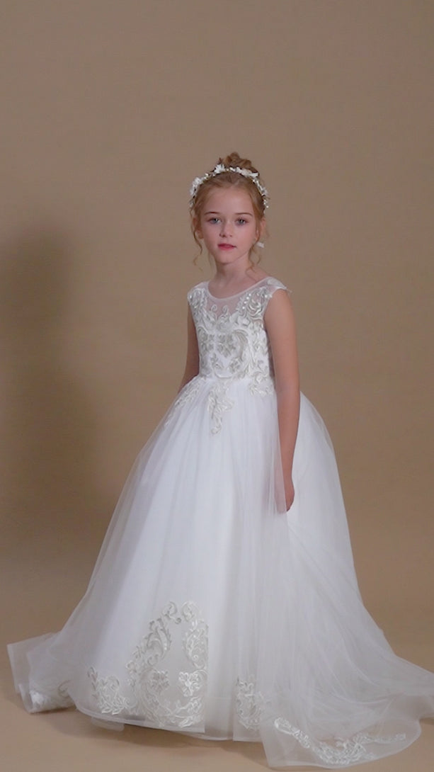 Ball Gown/Princess Sleeveless Scoop Neck Floor-Length Ivory Court Train Lace/Tulle Flower Girl Dresses/First Communion Dress With Applique Girls Gidiondress